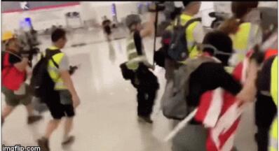 打付国豪的手，砸烂了西方媒体的如意算盘