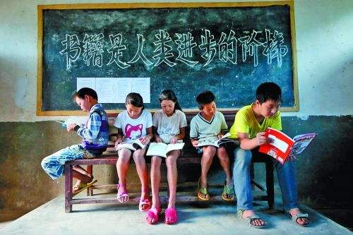 胡新民:如何向孩子们推荐文学作品,值得深思!