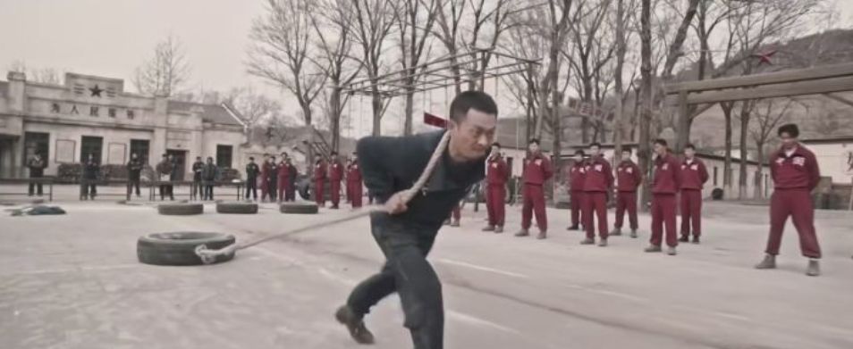 《攀登者》和吴京，招谁惹谁了？