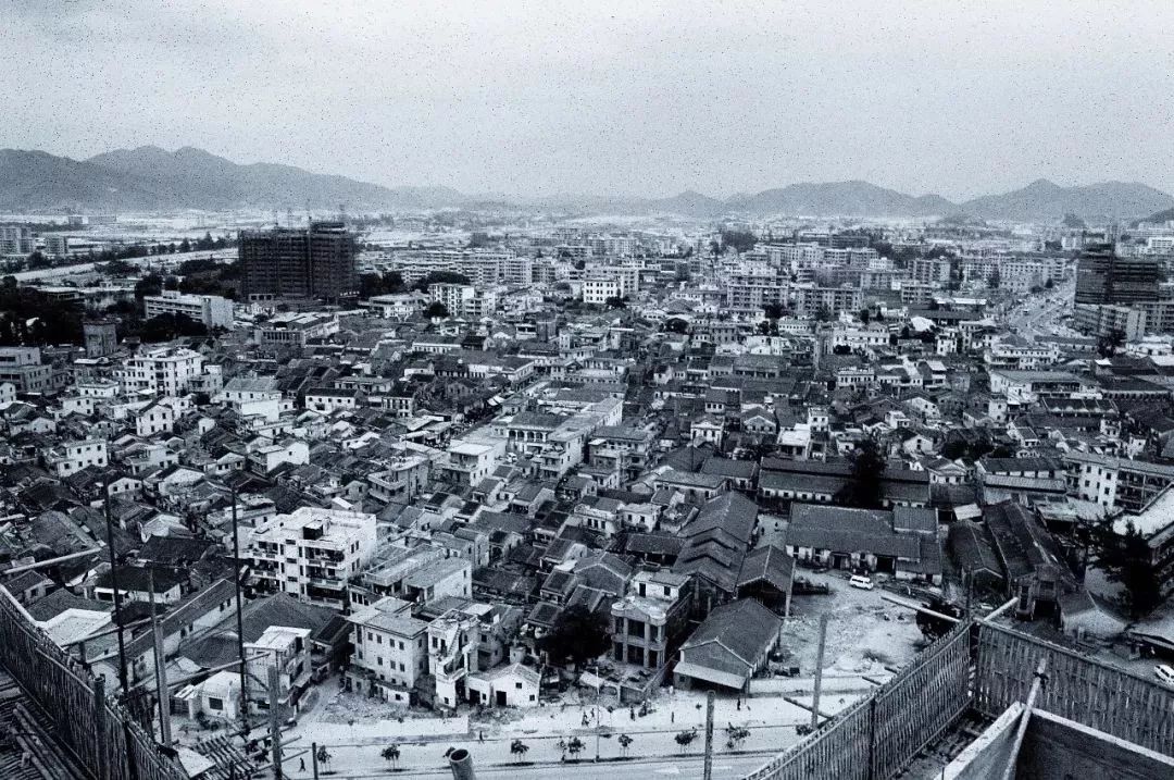 李怀印：历史地认识新中国前30年的经济发展战略——与“比较优势”论者商榷