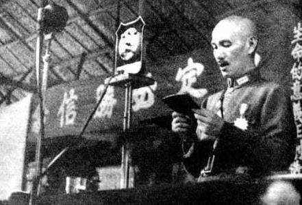 黄卫东：面对日本侵略，为什么蒋介石集团坚持不抵抗长达六年？