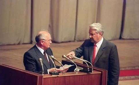 美国又开始暗算他国重要人物,中国须警惕!