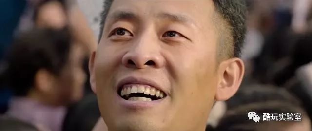 哼一万遍《我和我的祖国》，不如去看它一遍