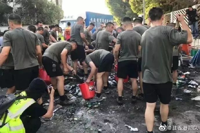 jrs直播手机连接_雷速体育_jrs低调看直播直播：中央频频发声，香港问题逼近临界点