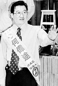 “嫖到失联”的英驻港领馆雇员为何此时反水？大有玄机……