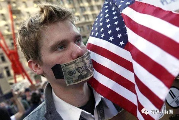 热衷于蹭中国“上热搜”的美西方，还剩下什么？